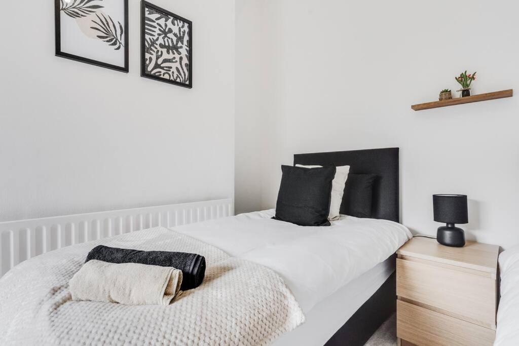 Liverpool 3 Bed House מראה חיצוני תמונה