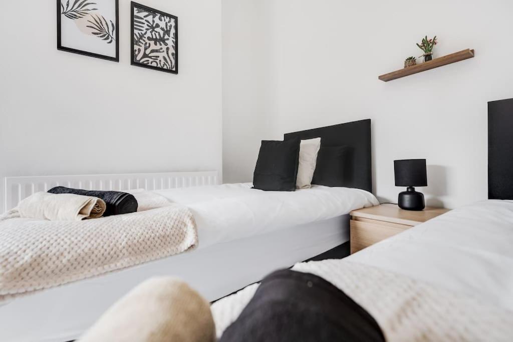 Liverpool 3 Bed House מראה חיצוני תמונה